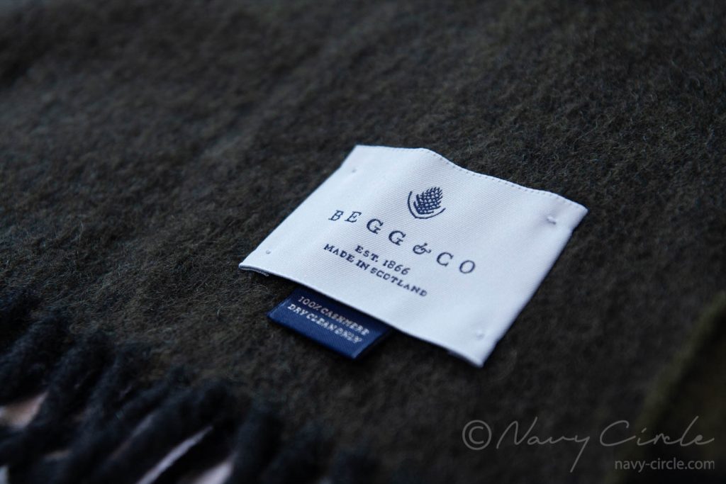Begg & Coのカシミヤマフラー A woven cashmere scarf by Begg & Co