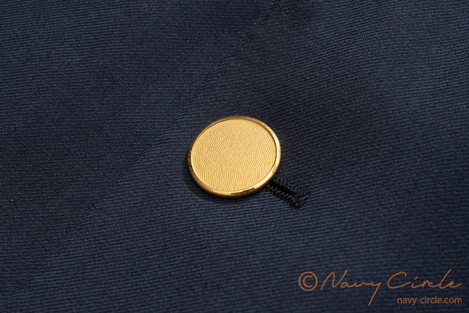 舶来のメタルボタン。London Badge & Button | Navy Circle