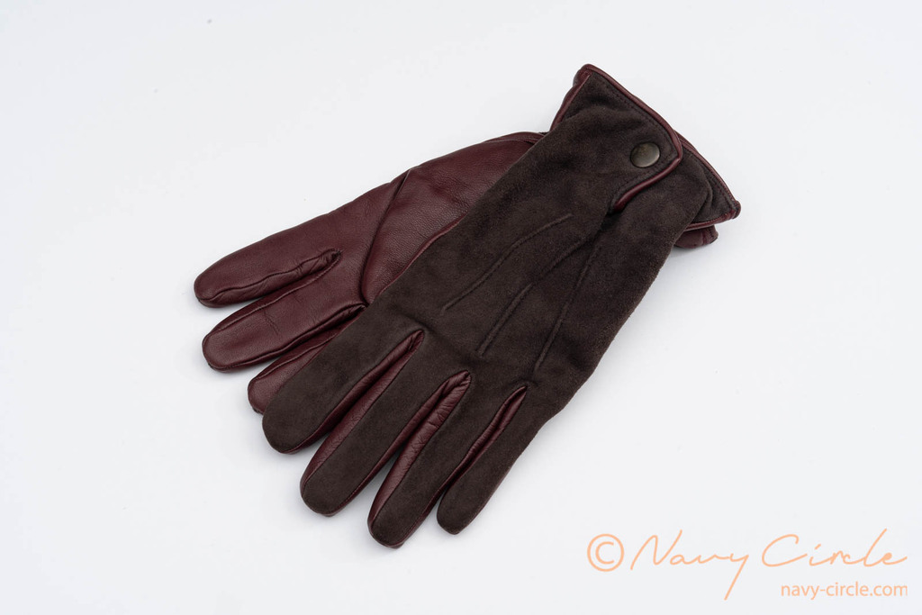 Madovaによる、茶色の起毛革とバーガンディーのスムース革のコンビの手袋