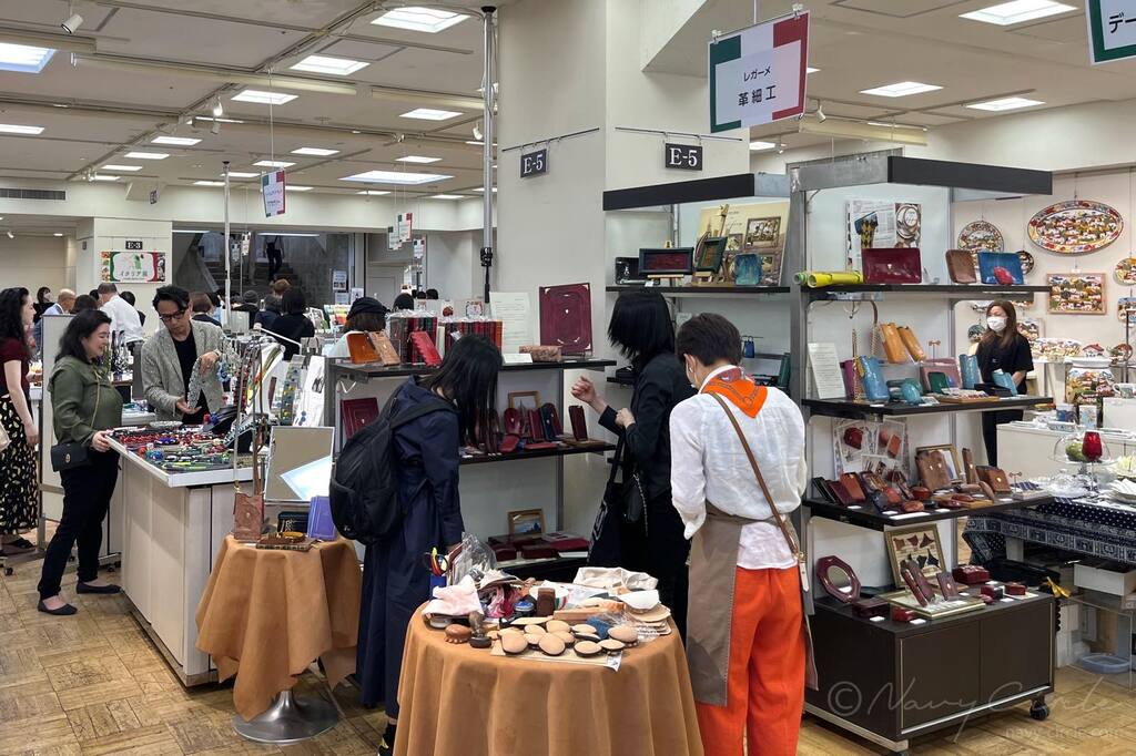 三越日本橋本店〈イタリア展〉にて