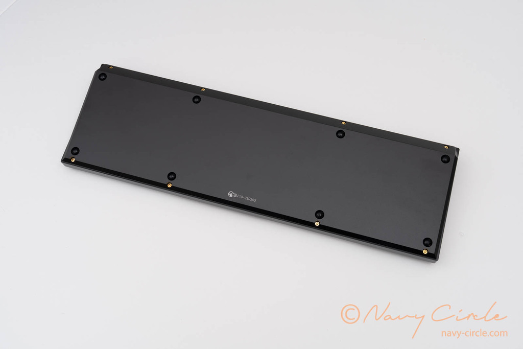 Keychron Q6 Maxの底面